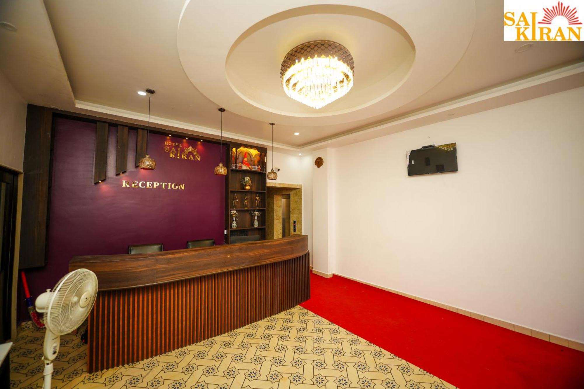 מפוסה Saikiran Hotel מראה חיצוני תמונה